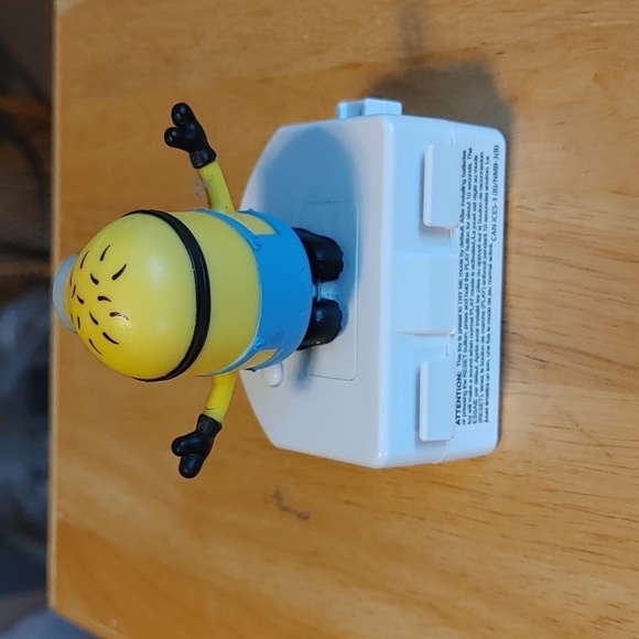 McDonalds Minion Toys - Picture 5 of 8